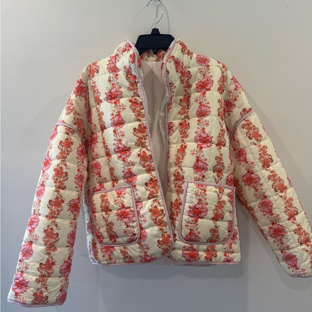 NEW/NEVER WORN! Floral Quilted Jacket - Cream and Pink